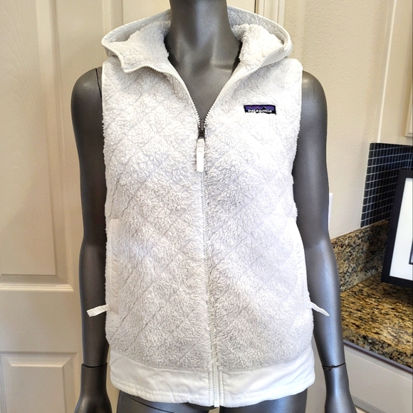 B15. Patagonia Women's Reversible White Hooded Vest - Size Small - Picture 9 of 11